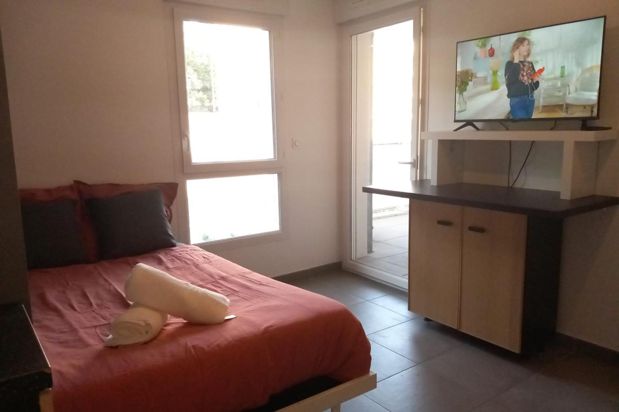 69A - Cosy Studio Ideally Located Lyon Gerland Bagian luar foto